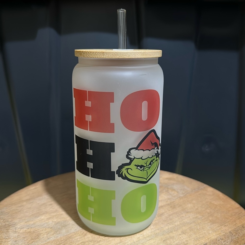 🆕 Grinch Christmas Can Glass Cup
